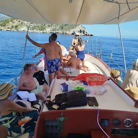 Dolphins Tour Trinacria Escursioni Botel Giardini Naxos